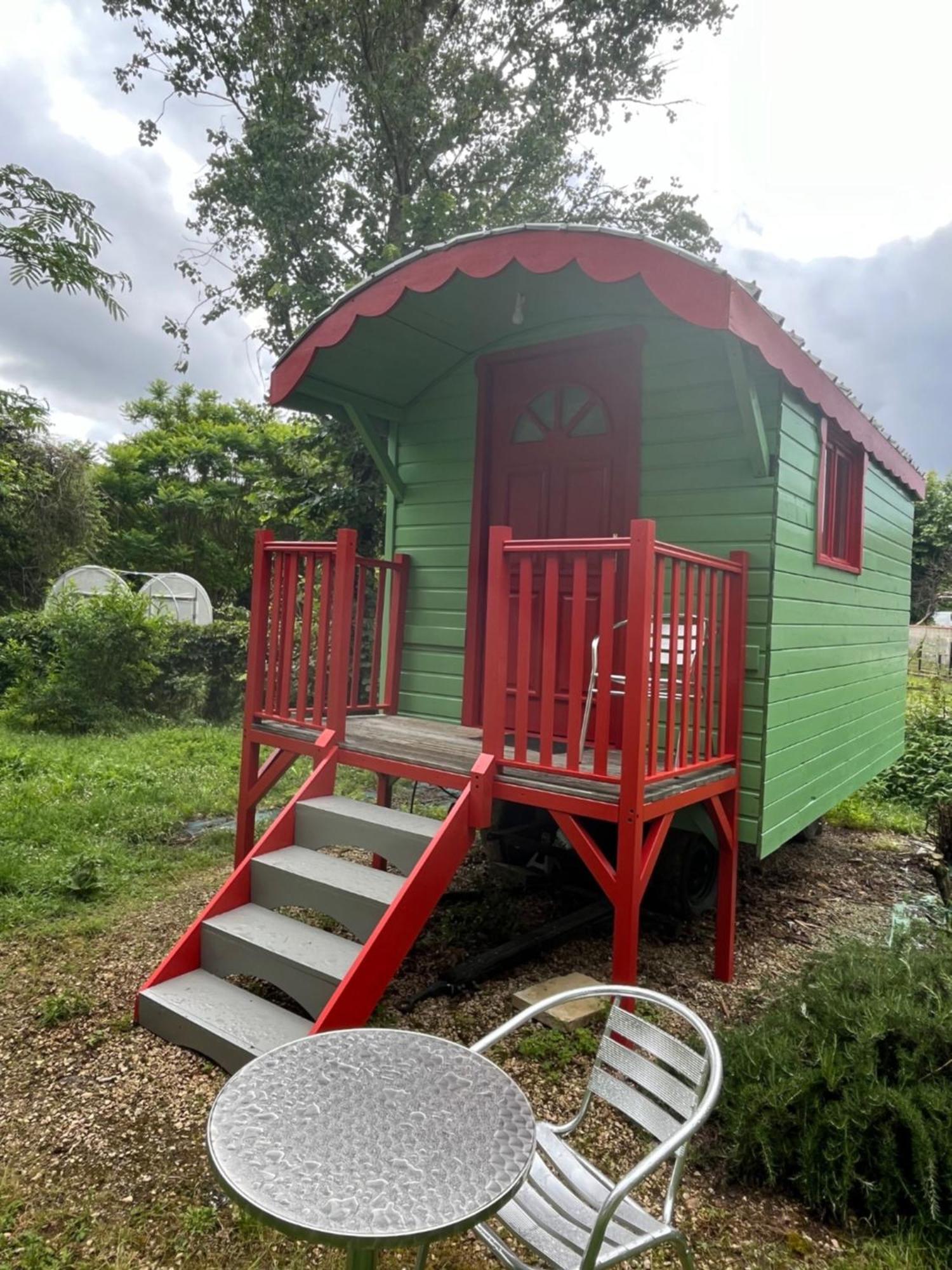 Une Bouteille Au Canal Dieupentale Bagian luar foto